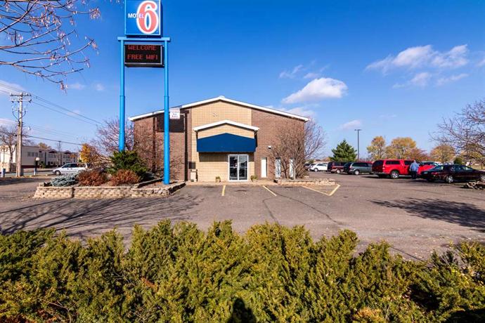 Motel 6 Eau Claire WI