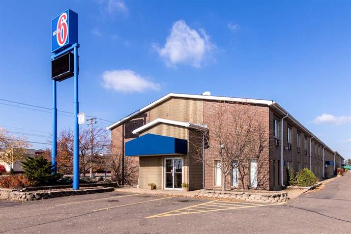 Motel 6 Eau Claire WI