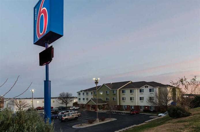 Motel 6 Lincoln