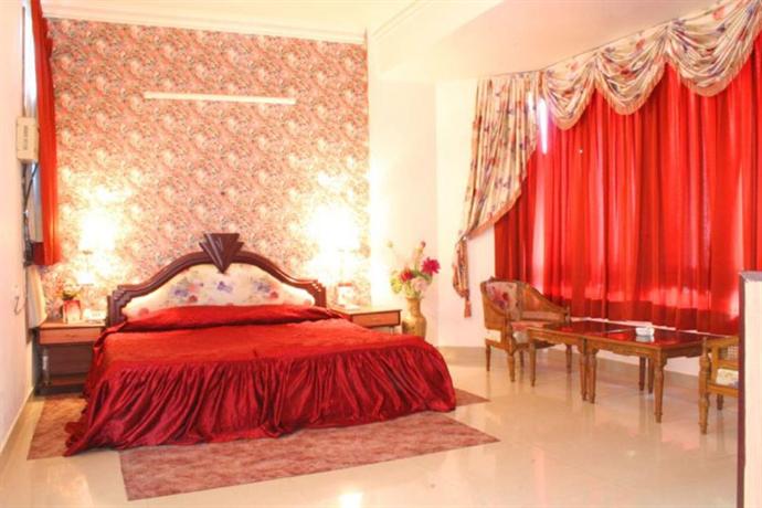 Hotel Sekhon Grand