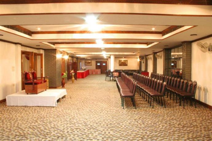 Hotel Sekhon Grand