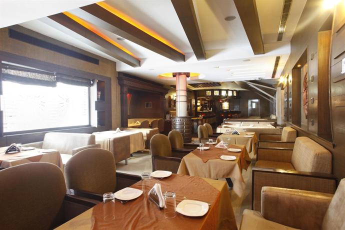 Hotel Sekhon Grand