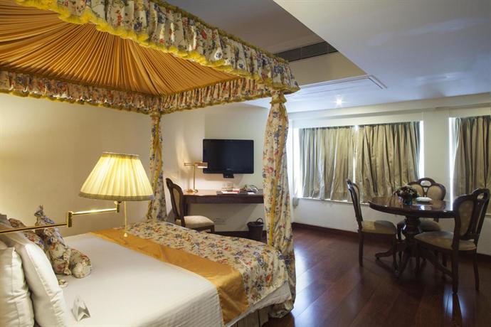 Hotel The Royal Plaza