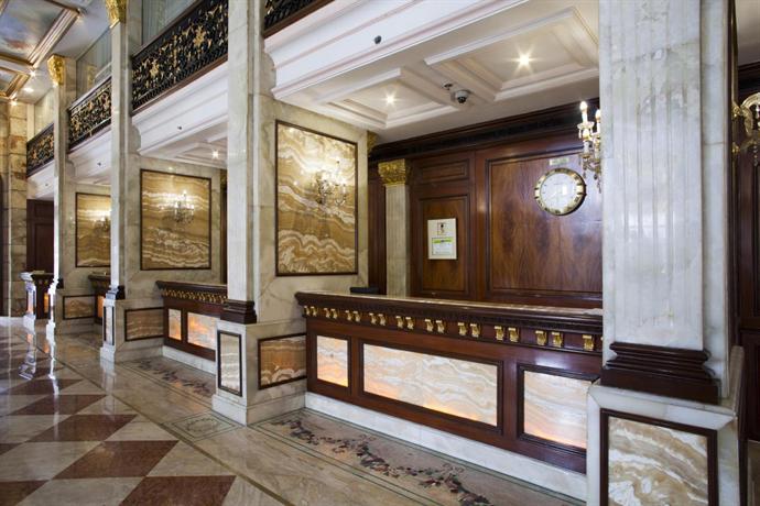 Hotel The Royal Plaza