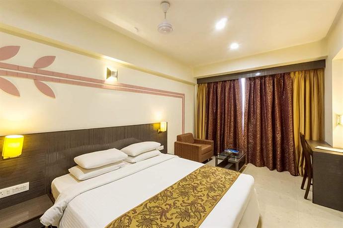 SilverCloud Hotel and Banquets