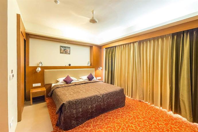 SilverCloud Hotel and Banquets