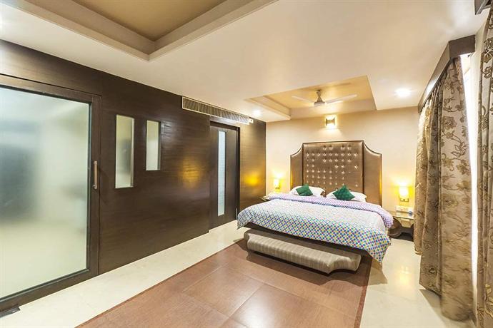 SilverCloud Hotel and Banquets