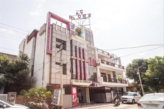 OYO 1049 Nirman Nagar