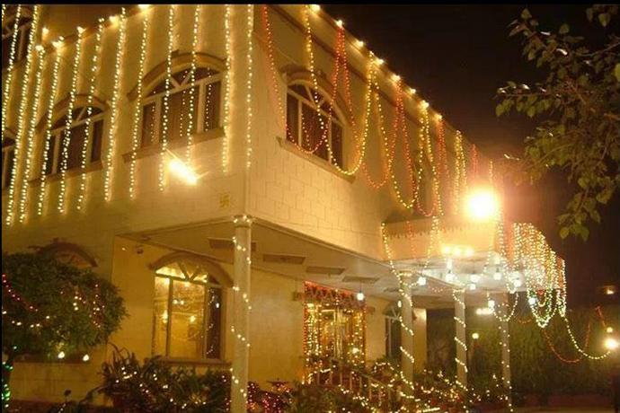 Hotel Sheetal Near Janambhumi