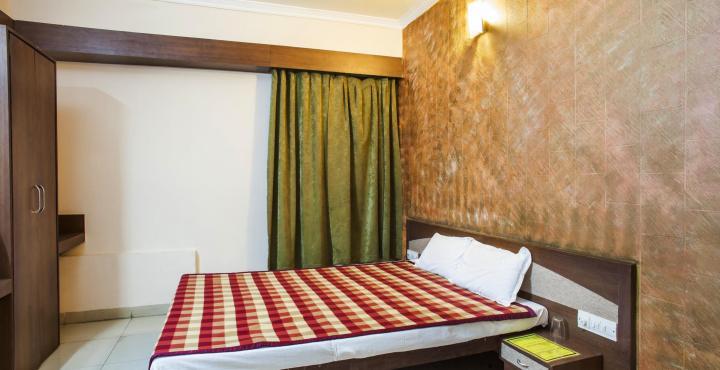 Hotel Paradise Indore