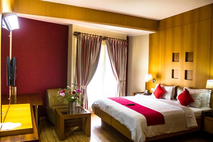 Hotel Meadows Residency