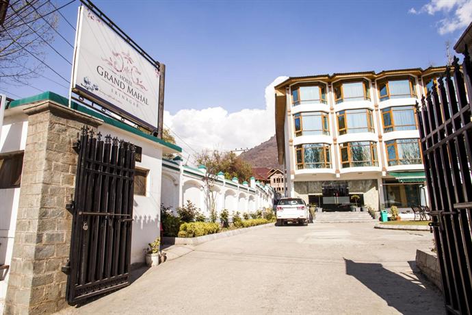 Hotel Grand Mahal