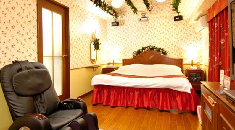 Nihonbashi Little Chapel Christmas - Adult Only