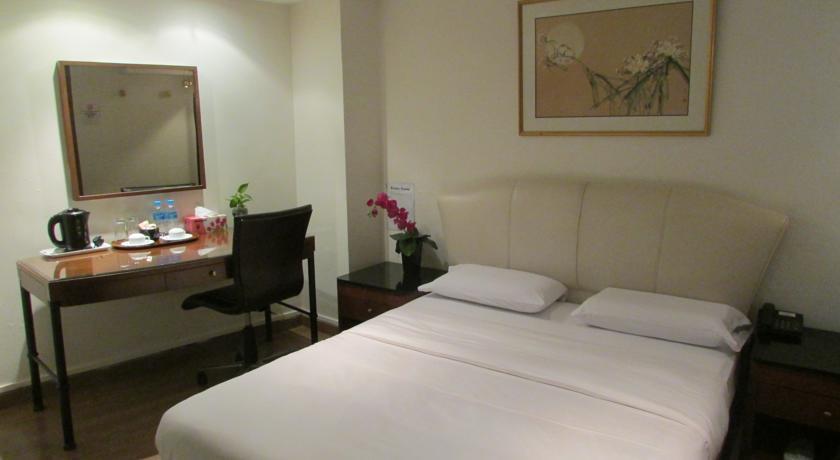 Amber Hotel Katong 릴리퍼트 실내 미니 골프 Singapore thumbnail