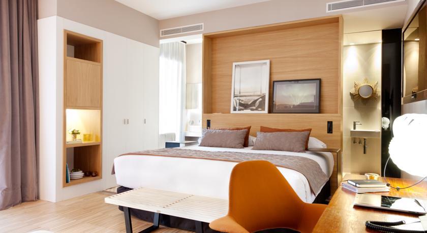 Alexandra Barcelona Hotel Curio Collection by Hilton