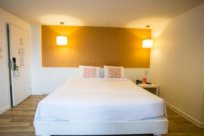 First House Hotel (ex. First House Hotel Bangkok)