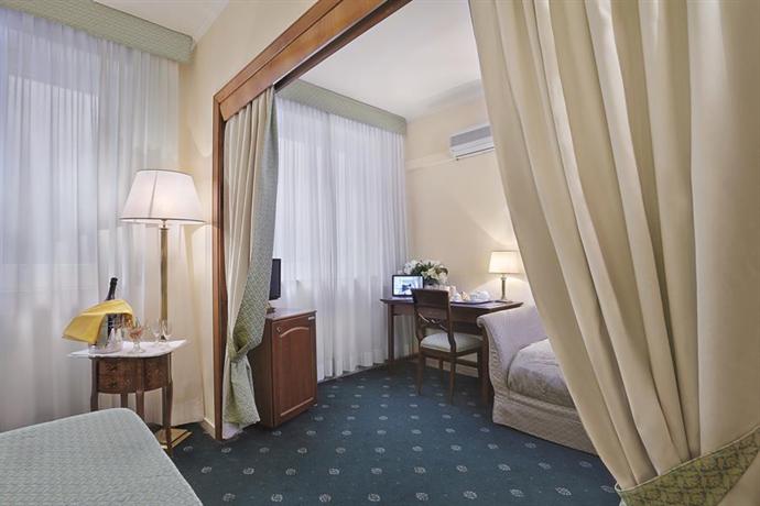 Hotel Napoleon Rome