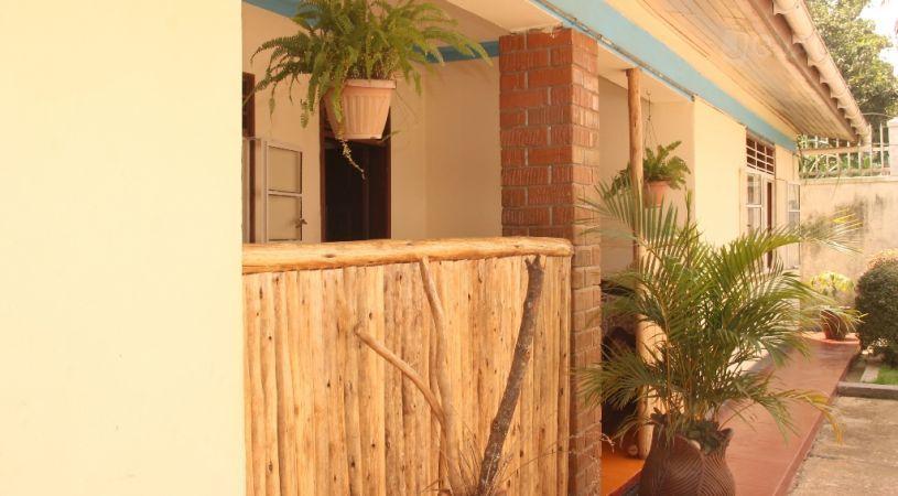 African Roots Guesthouse Entebbe