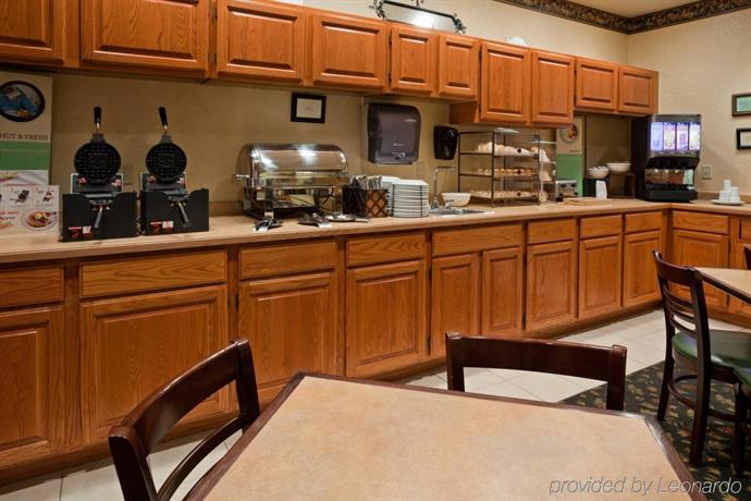 Country Inn Suites By Radisson Marquette Mi Trowbridge - 