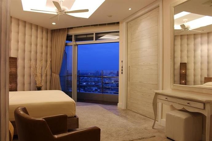 Two Bedroom Riverside Apartment