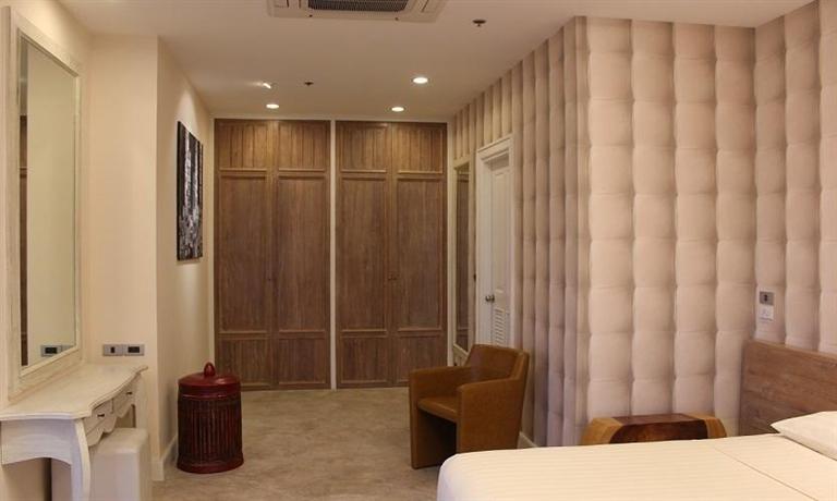 Two Bedroom Riverside Apartment