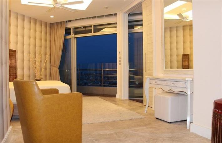 Two Bedroom Riverside Apartment