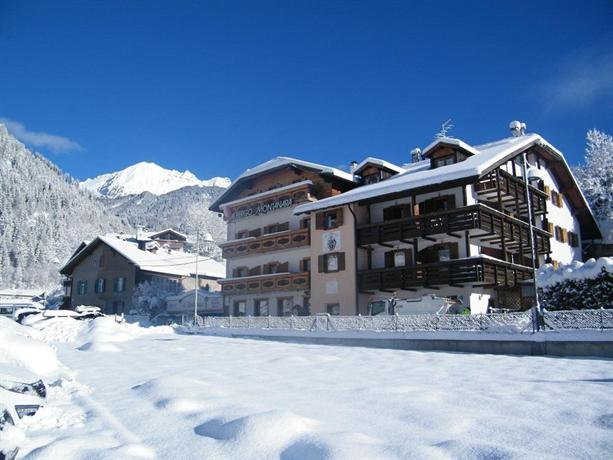 Hotel Montanara Predazzo Ski Center Latemar Italy thumbnail