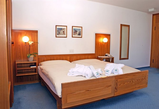 Hotel Schweizerhof Sils Maria Sils Im Engadin Segl Compare Deals