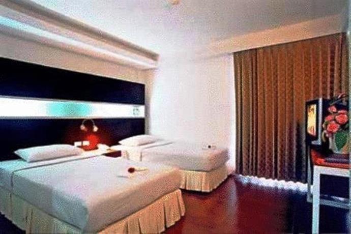 Khurana Inn