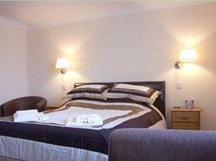 Tregatherall Lodge