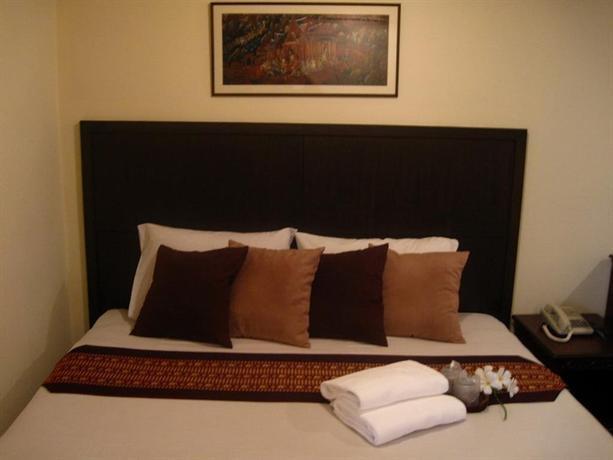 Nana City Hotel