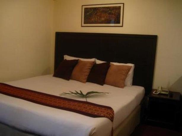 Nana City Hotel