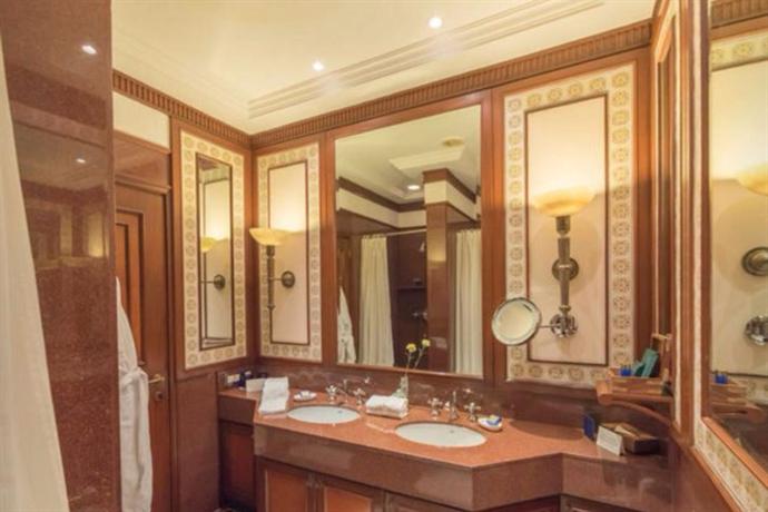 The Oberoi Grand Kolkata