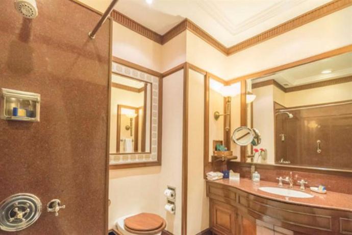 The Oberoi Grand Kolkata