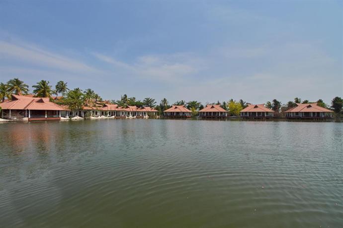Lake Palace Backwater Resort Alleppey