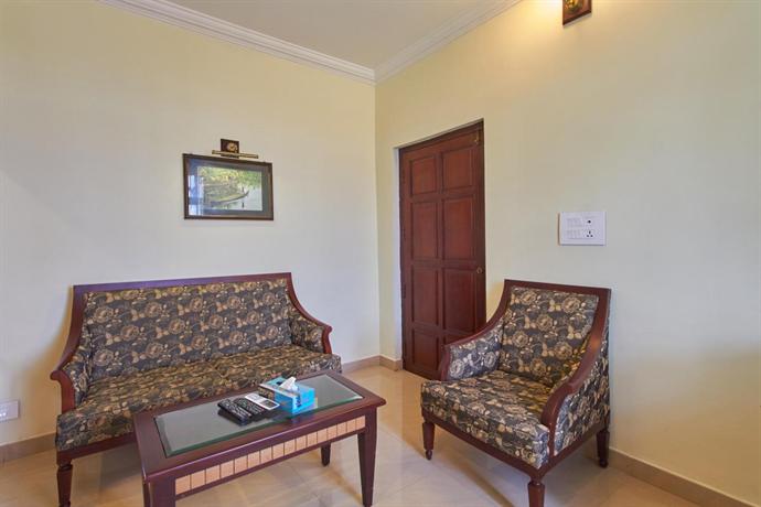 Lake Palace Backwater Resort Alleppey