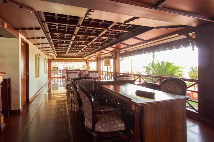 Lake Palace Backwater Resort Alleppey