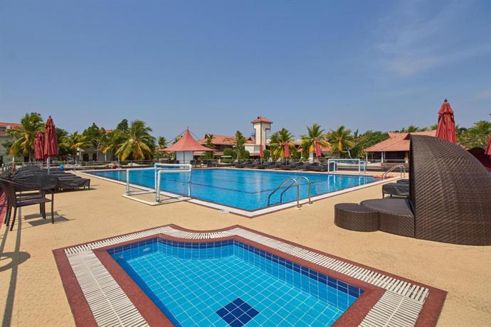 Lake Palace Backwater Resort Alleppey