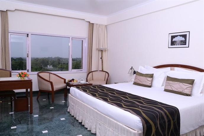 Hotel Clarks Shiraz