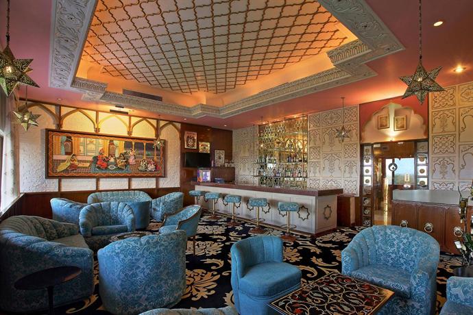 Hotel Clarks Shiraz