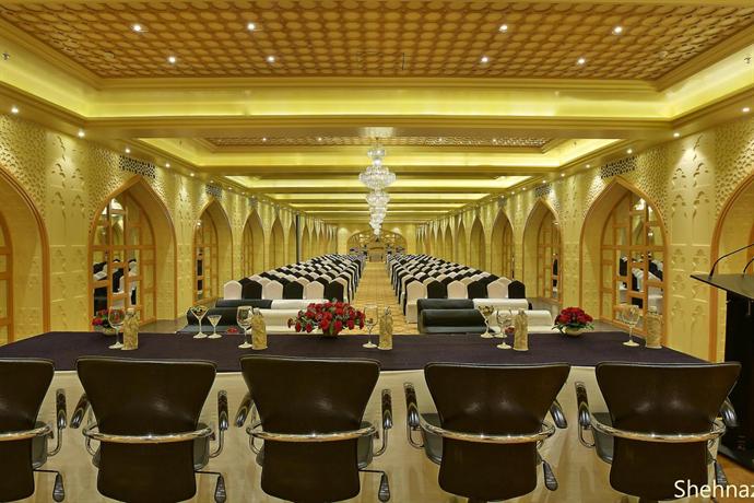 Hotel Clarks Shiraz