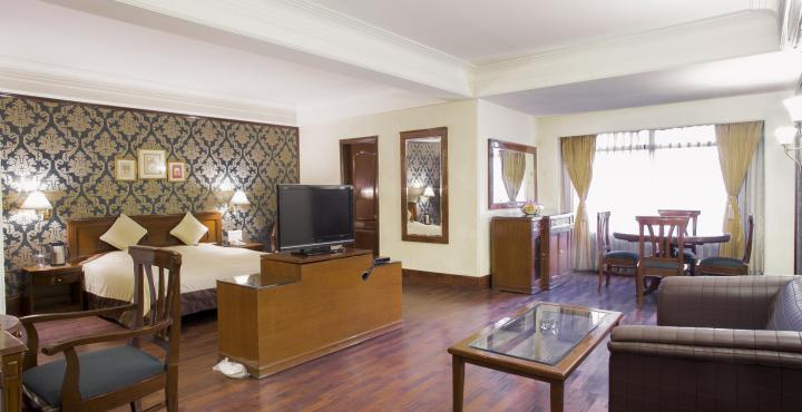 Qutub Residency