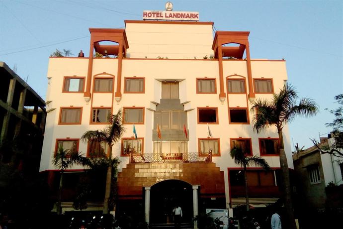 Hotel Landmark ITM 유니버시티 India thumbnail