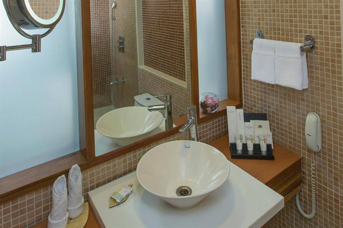 Country Inn & Suites By Radisson Ahmedabad City