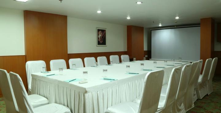 Country Inn & Suites By Radisson Ahmedabad City