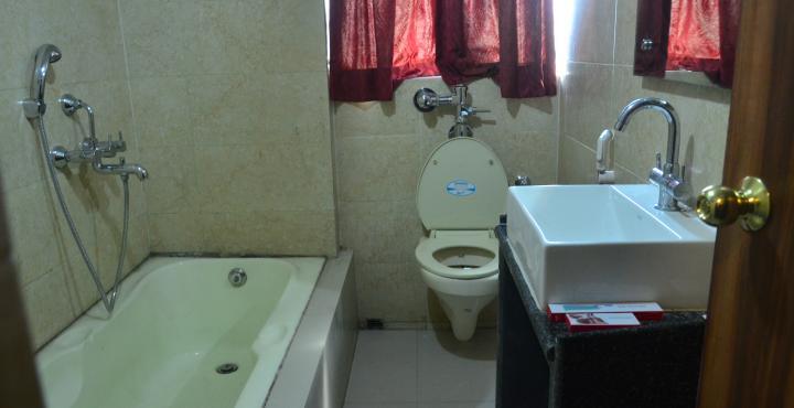 Hotel East Palace