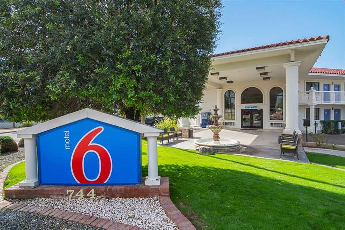 Motel 6 Chandler AZ