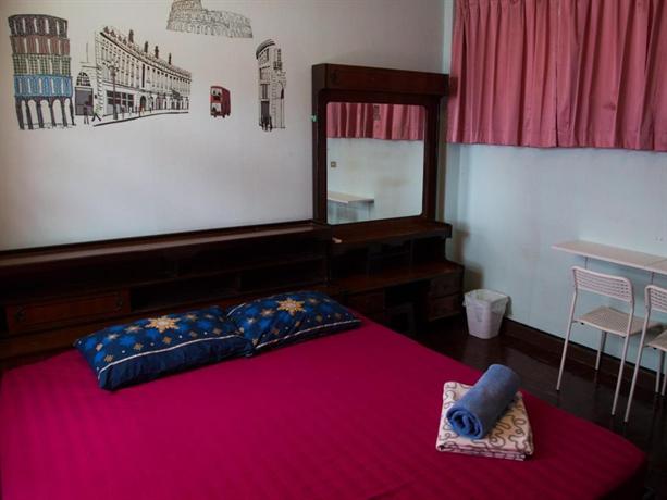 Manii Hostel Asoke