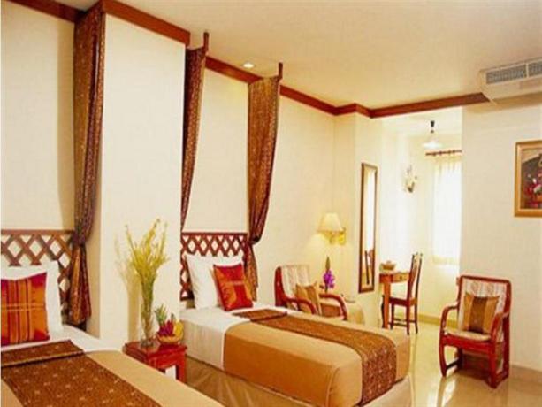 Howard Square Boutique Hotel