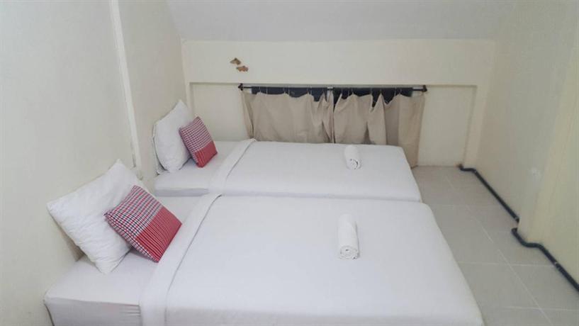 Asok Montri Hostel